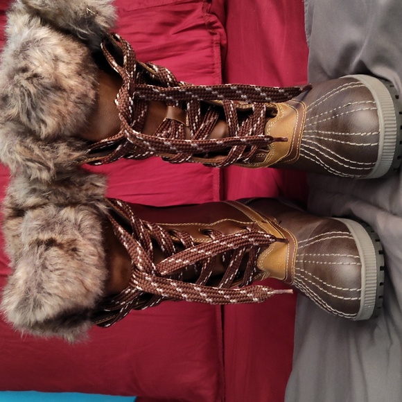 London Fog boots. - Picture 3 of 4